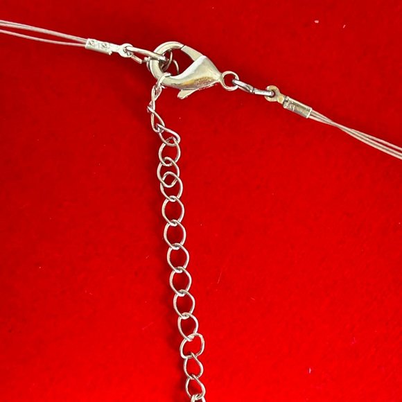 2pc. NWT Silver tone Beaded Necklace with Hook Earring set - Picture 4 of 7